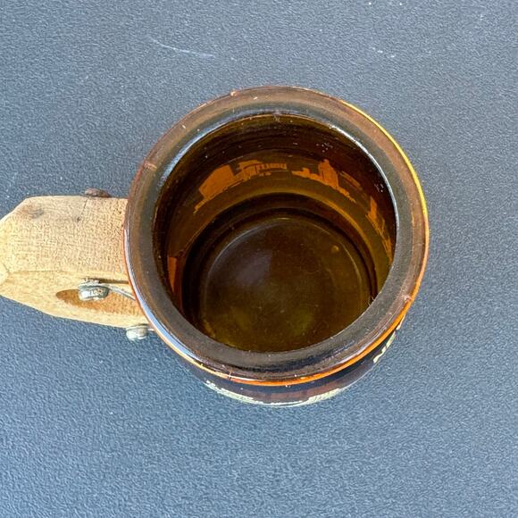 Vintage 1960s Siesta Ware Barrel Mini Mug New York City Souvenir Amber Glass - Picture 6 of 10